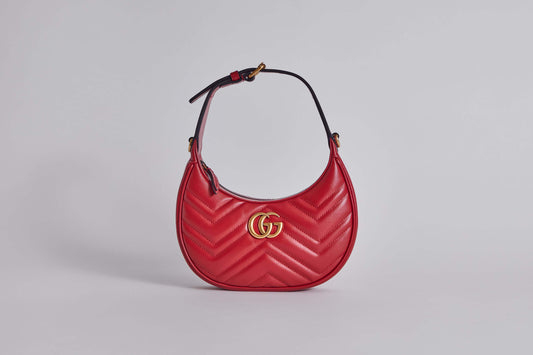 Gucci Marmont Half-Moon shaped bag - Red