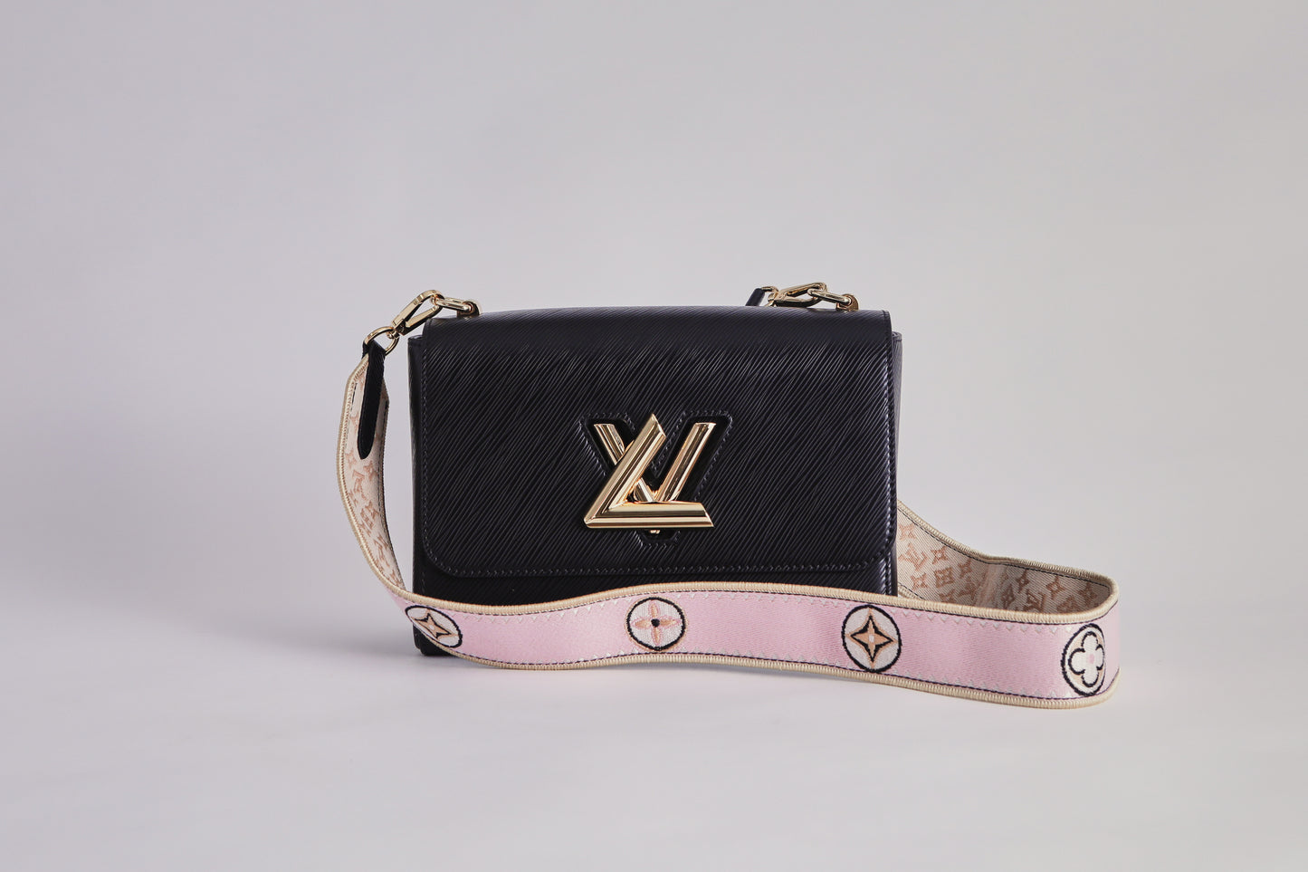 Louis Vuitton Twist  MM - Black